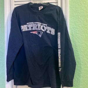 NFL Mens Navy and Red Patriots Football Long-Sleeve Tee Shirt L
